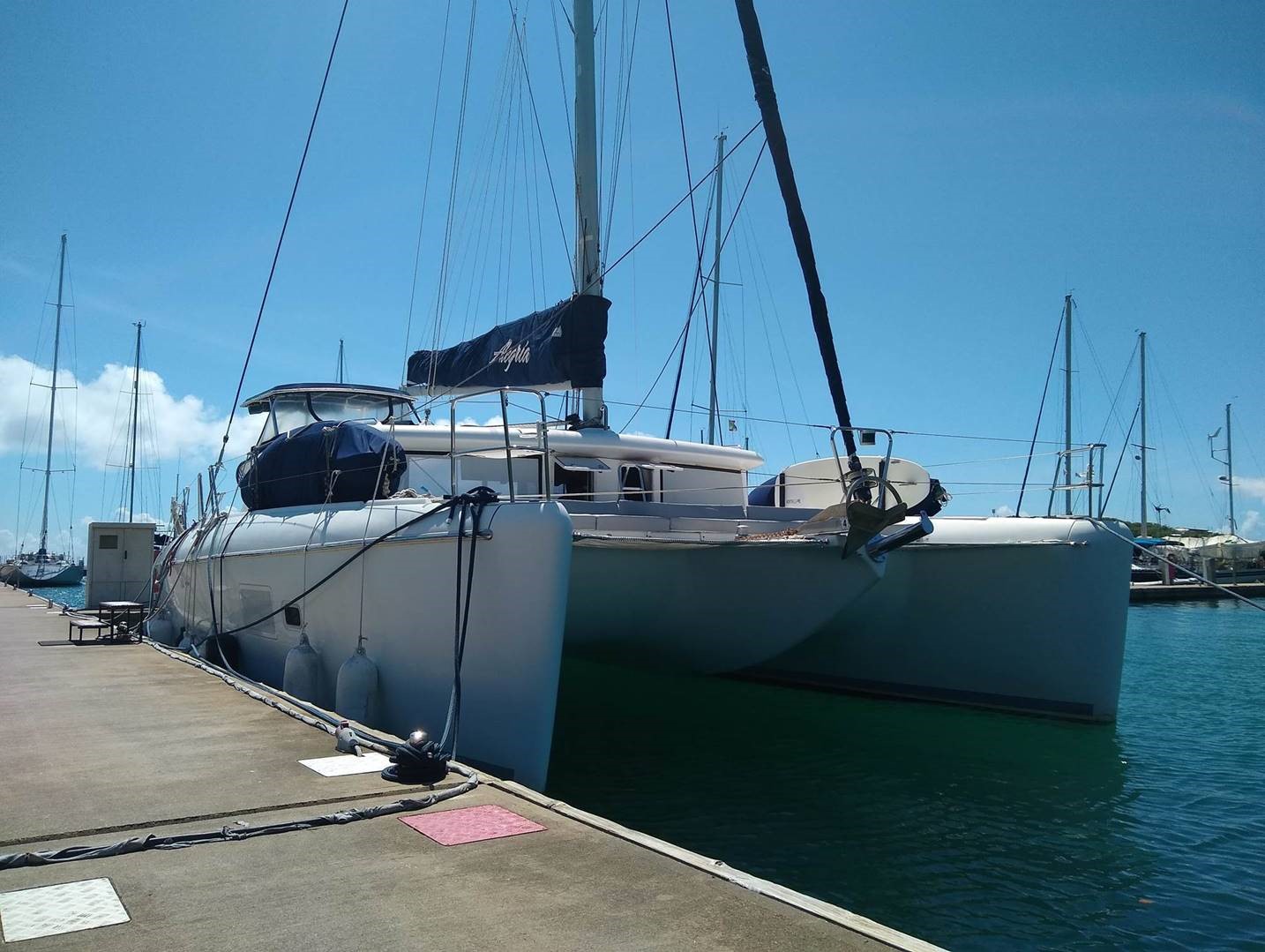 Used Sail  for Sale 2010 Lagoon 421 